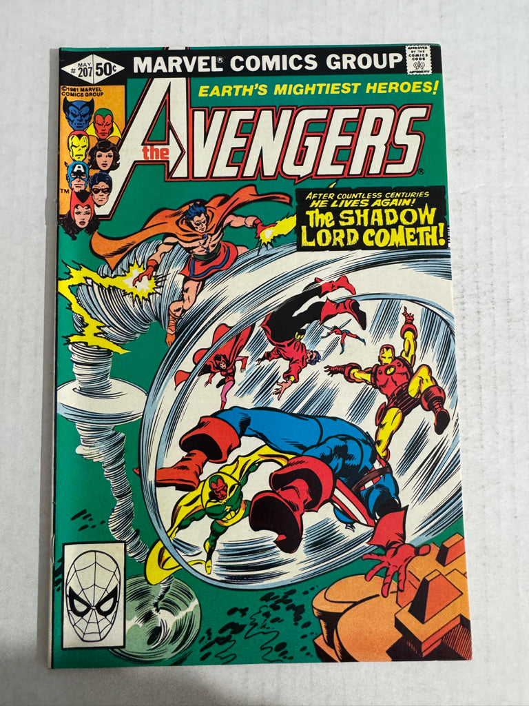 AVENGERS #207 VF/NM
