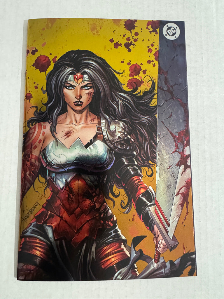 ABSOLUTE WONDER WOMAN #23 NM NYCC Virgin Gold Foil Tyler Kirkham Variant