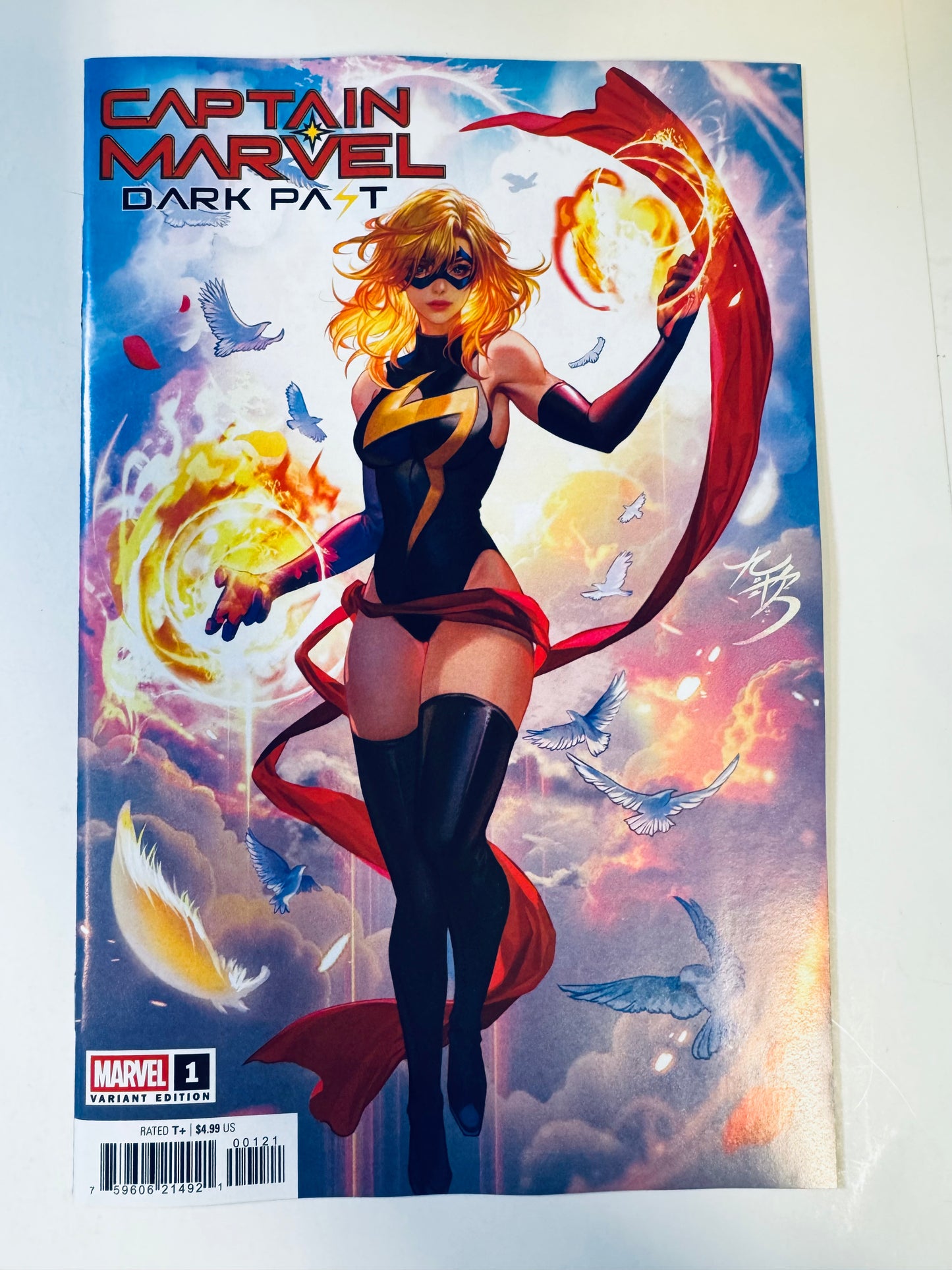CAPTAIN MARVEL: DARK PAST #1 NM Fan Yang Variant