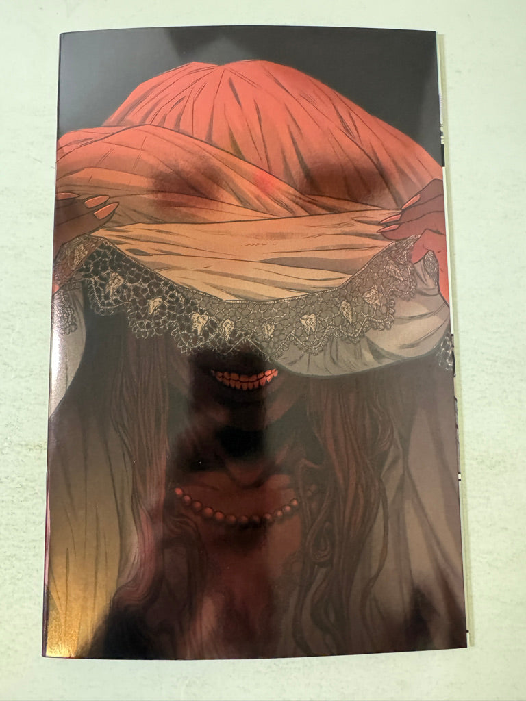 SMILE FOR THE CAMERA #1 NM 1:100 Virgin Foil Becky Cloonan Variant