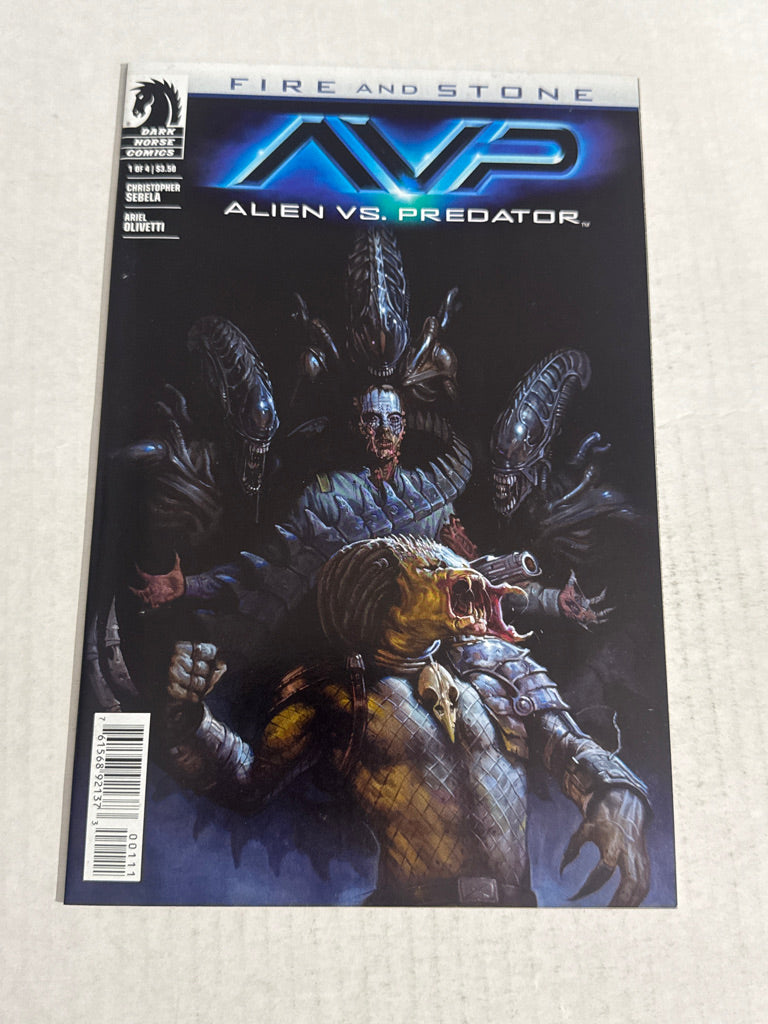 AVP ALIEN VS PREDATOR Fire And Stone #1 NM