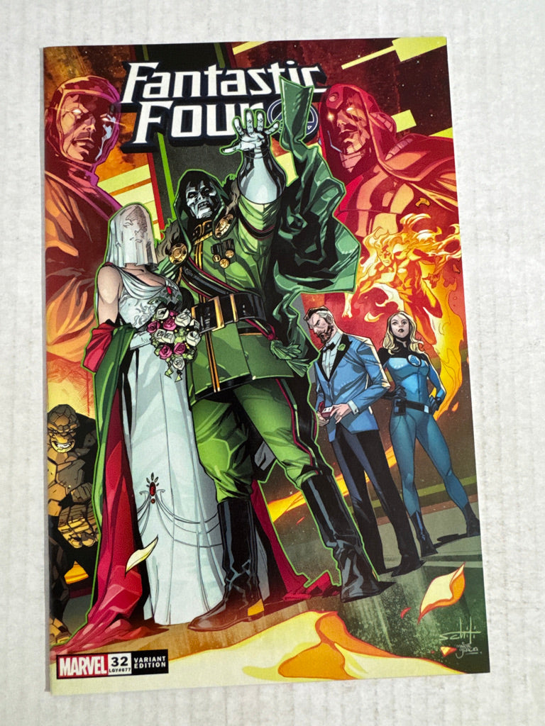 FANTASTIC FOUR #32 Vol 6 NM 1:25 Variant