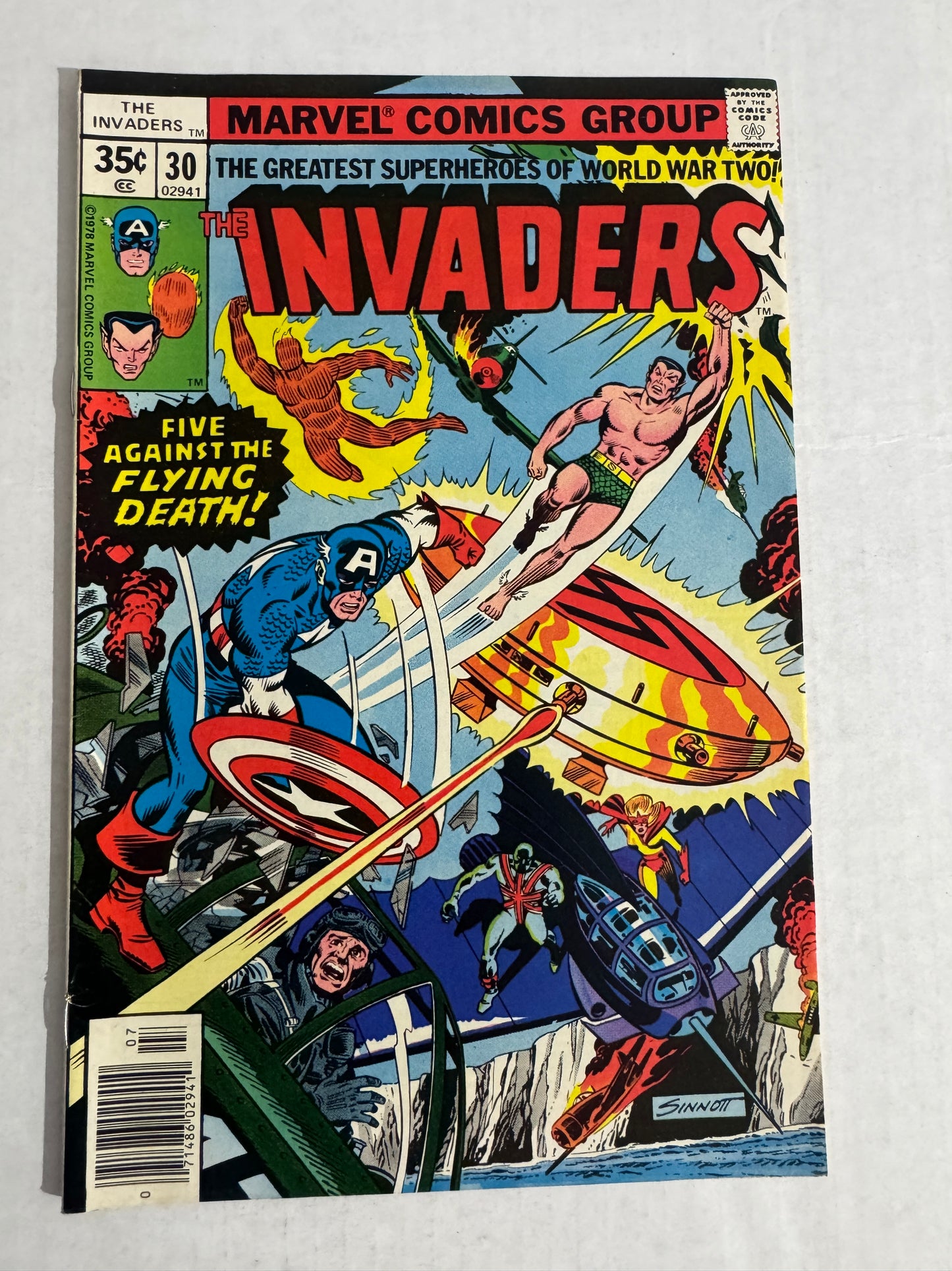 INVADERS #30 VF