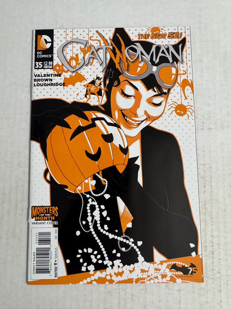 CATWOMAN #35 Vol 4 NM Joshua Middleton Monsters of The Month