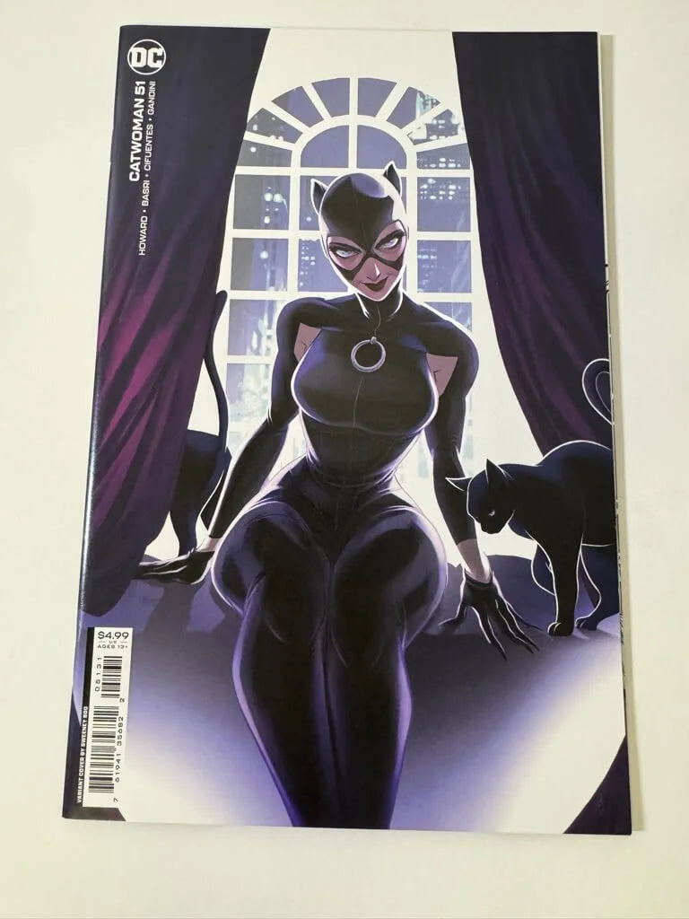 CATWOMAN #51 Vol 5 NM Sweeney Boo Variant