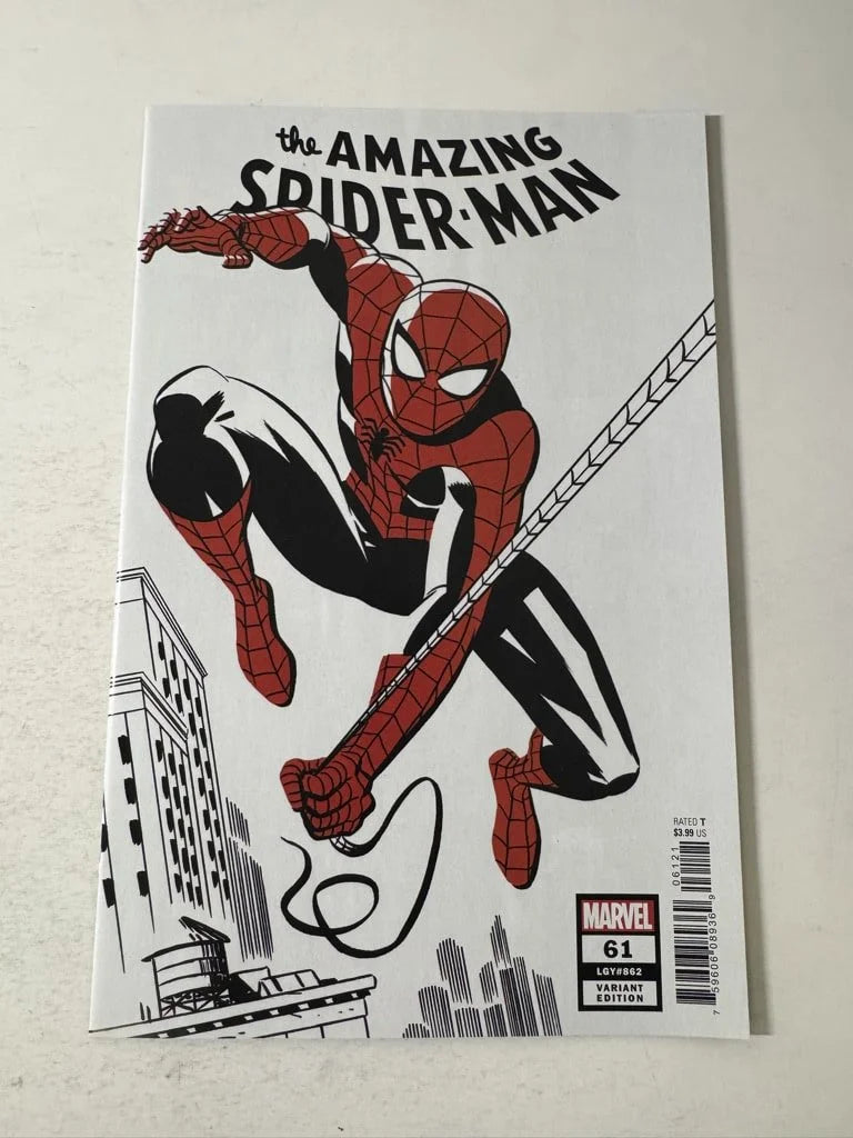 AMAZING SPIDER-MAN #61 Vol 5 NM Michael Cho Variant