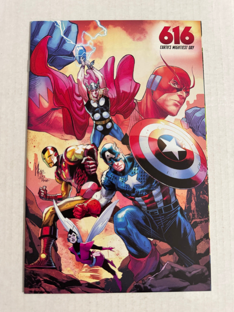 AVENGERS #25 Vol 8 NM 1 Per Store 616 Marco Checchetto Variant