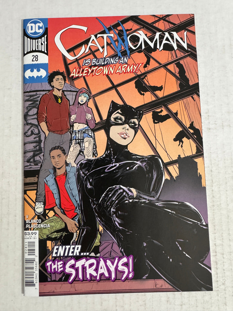 CATWOMAN #28 Vol 5 NM Joelle Jones Cover