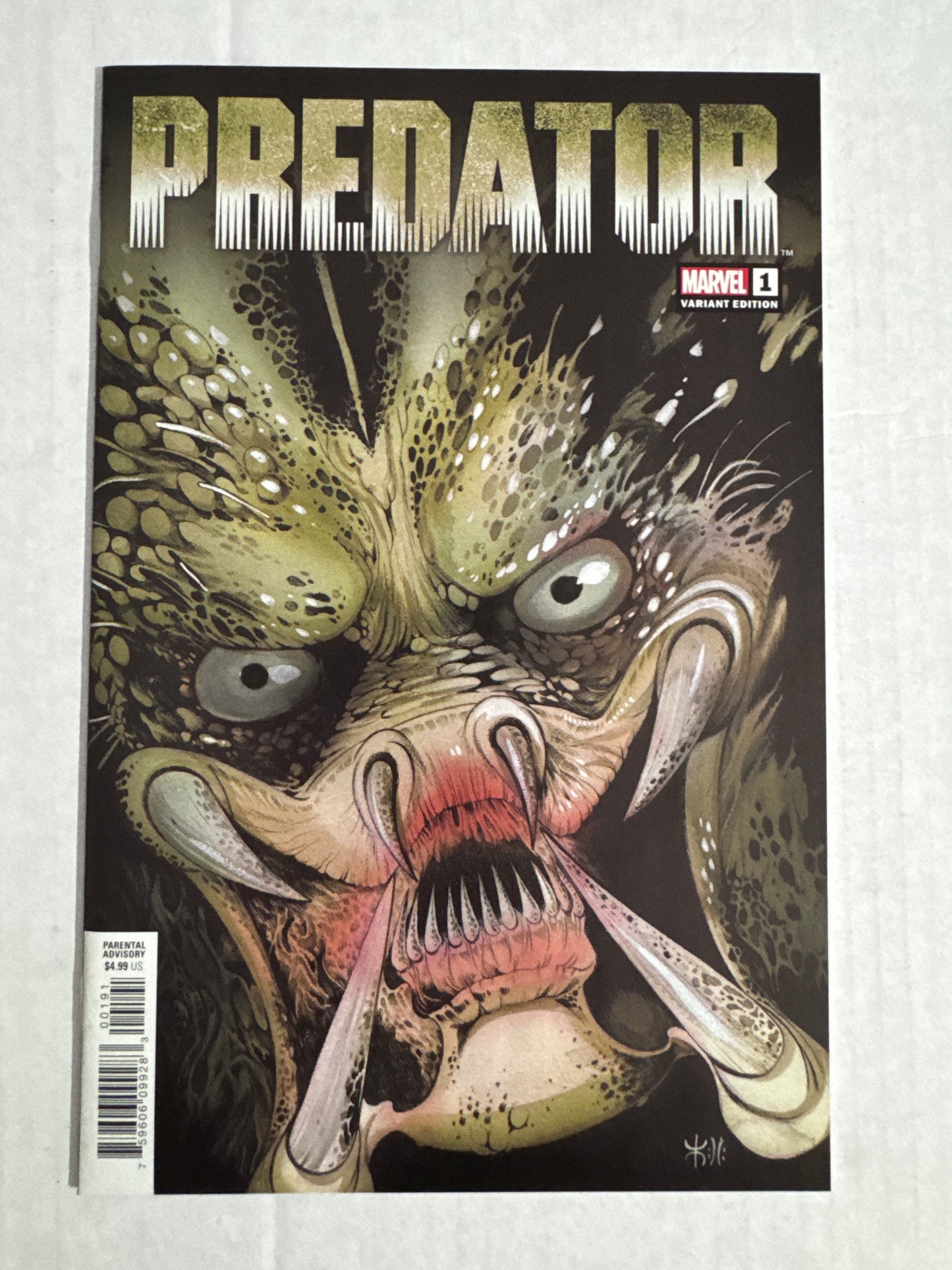 PREDATOR #1 NM Peach Momoko Variant