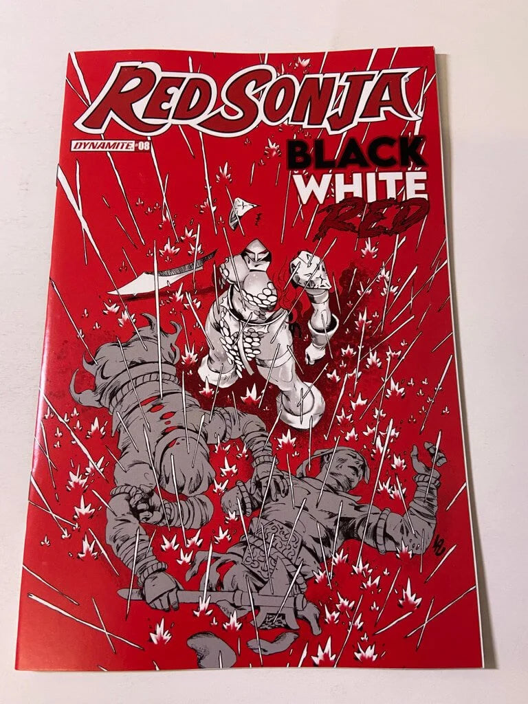 RED SONJA BLACK WHITE RED #8 NM Lau C Variant