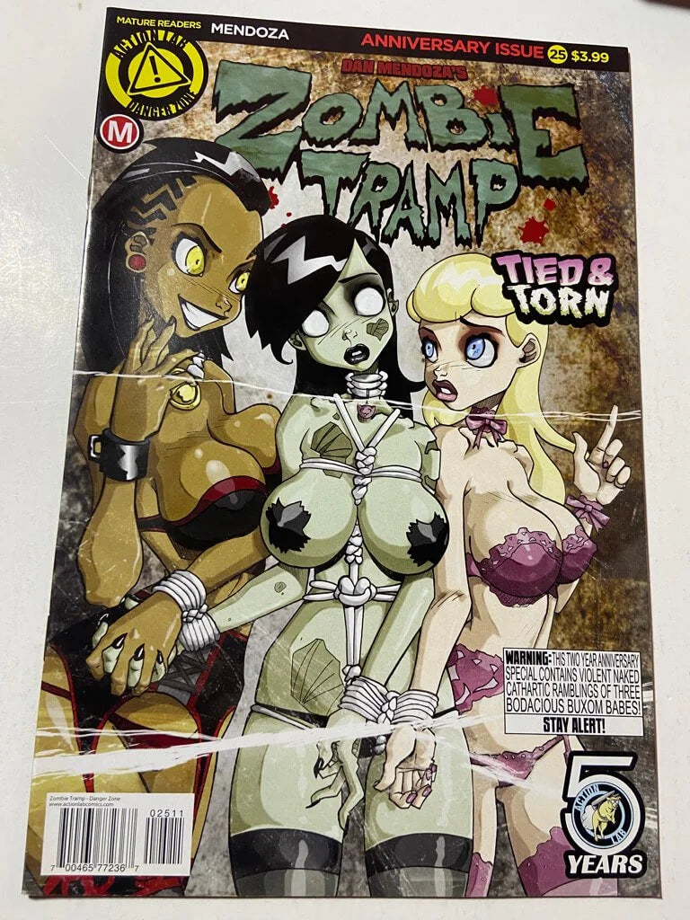 ZOMBIE TRAMP #25 NM