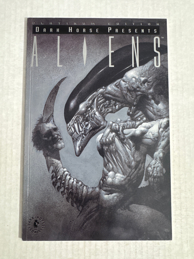 DARK HORSE PRESENTS ALIENS NM- Simon Bisley Cover Platinum Edition Variant