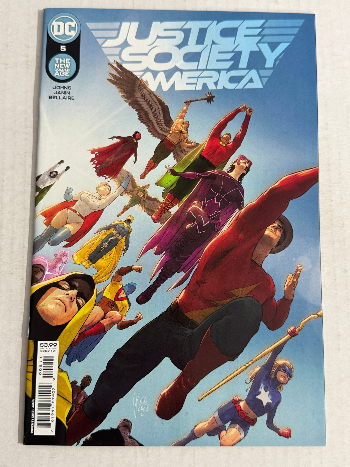 JUSTICE SOCIETY OF AMERICA #5 Vol 4 NM Mikel Janin Cover
