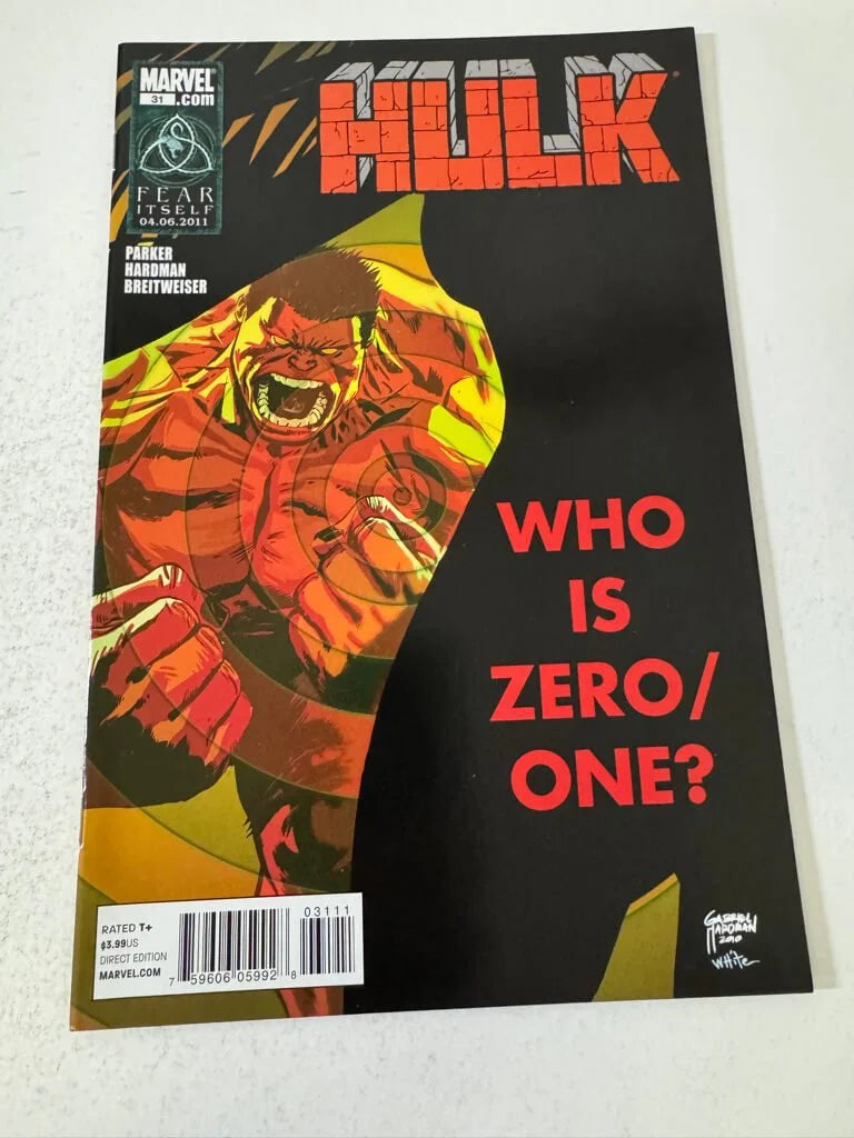 HULK #31 NM-