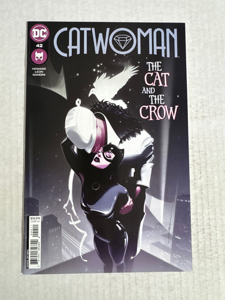 CATWOMAN #42 Vol 5 NM Jeff Dekal Cover