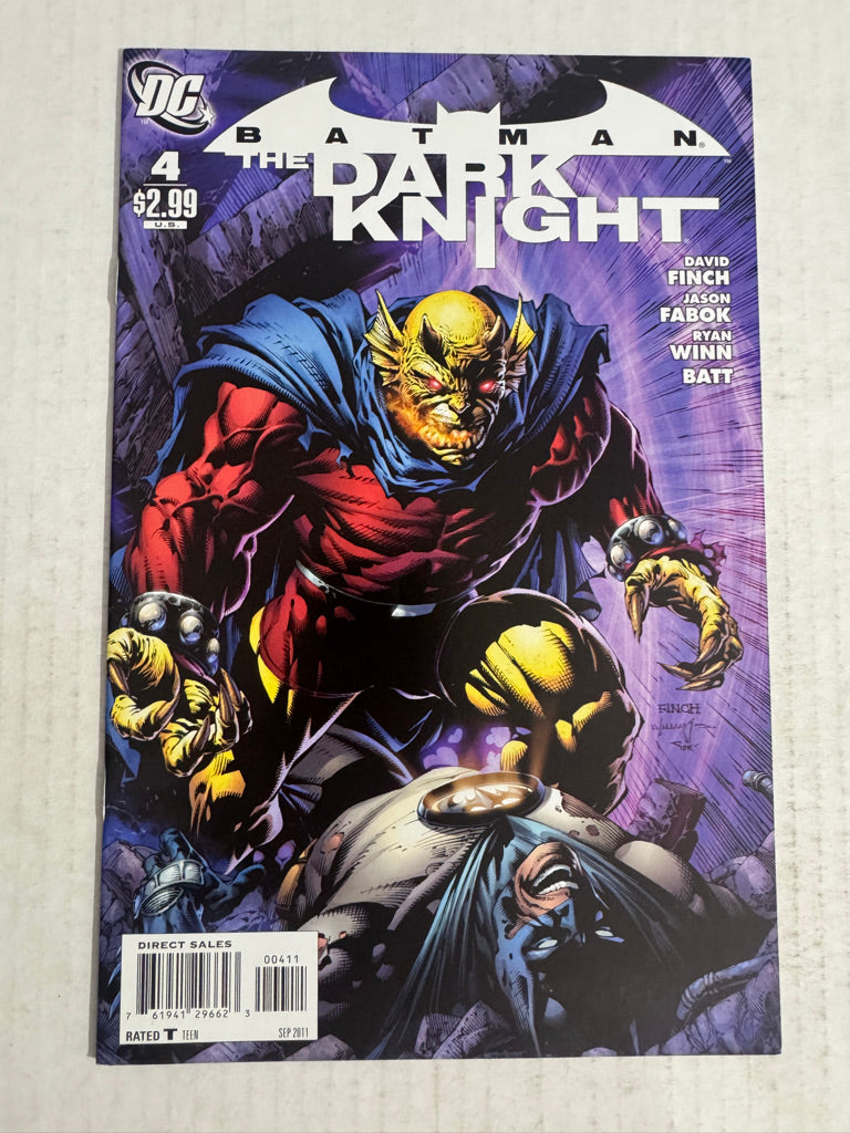 BATMAN THE DARK KNIGHT #4 VF/NM David Finch Cover
