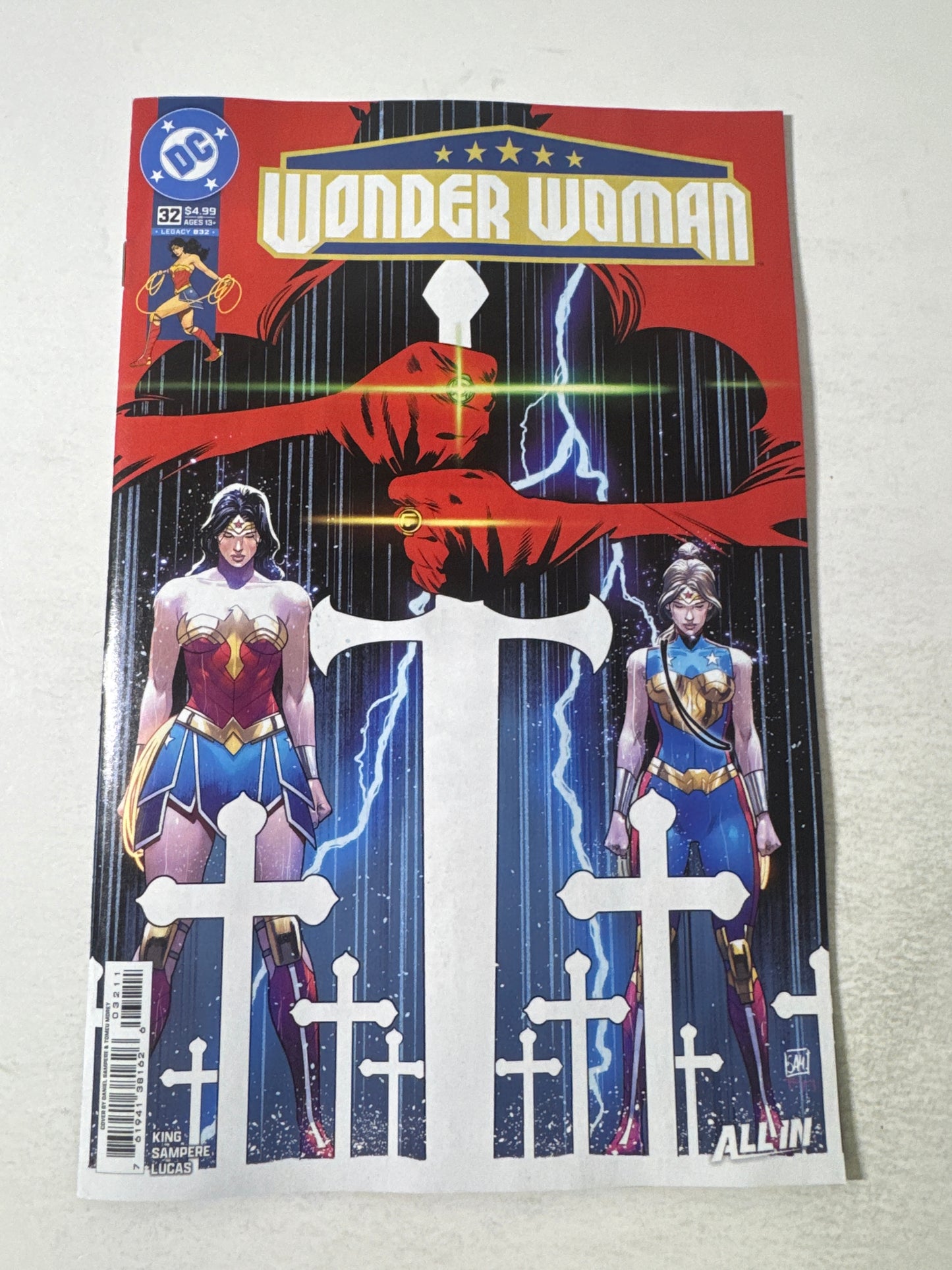 WONDER WOMAN #32 NM