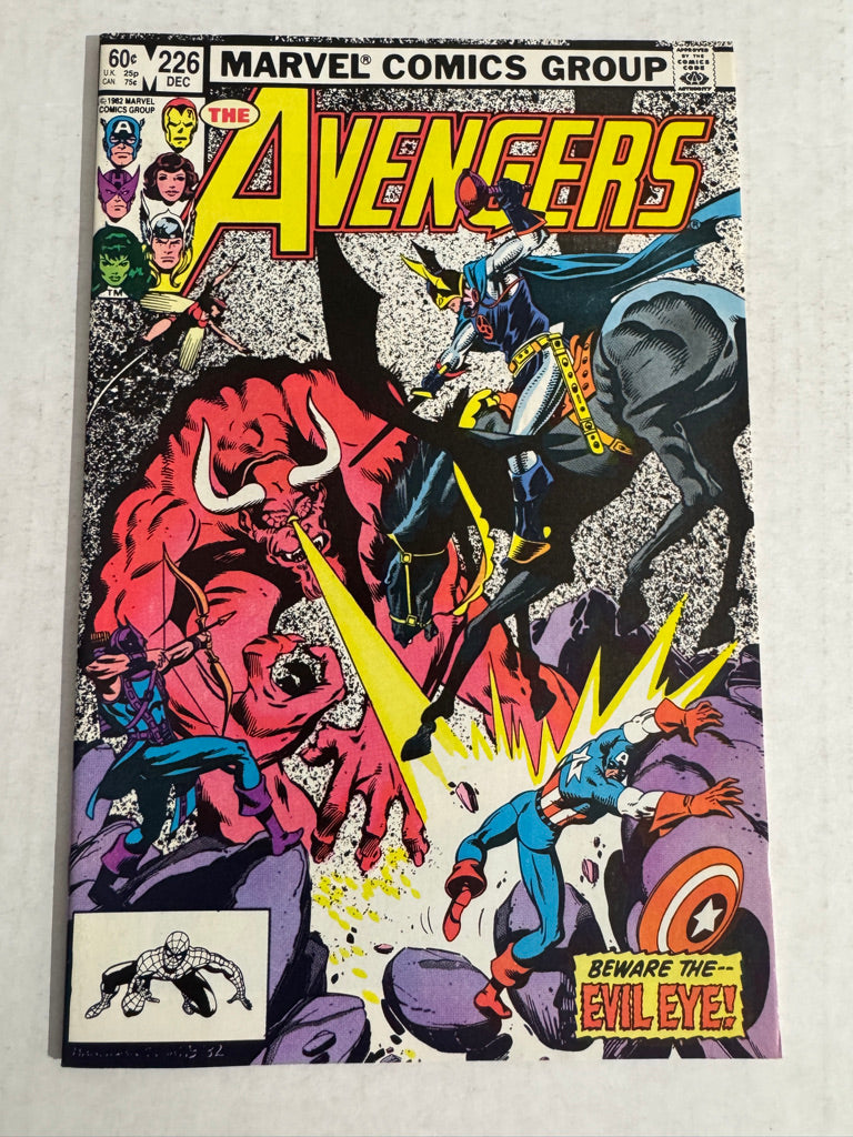 AVENGERS #226 NM