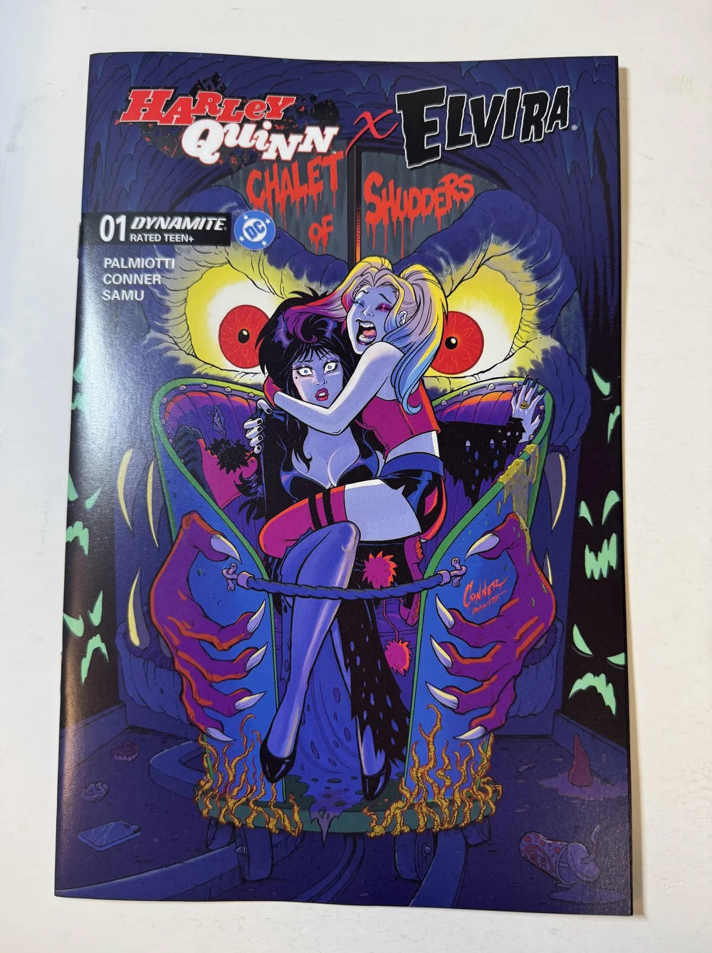 HARLEY QUINN X ELVIRA #1 NM 1:10 Amanda Conner Variant