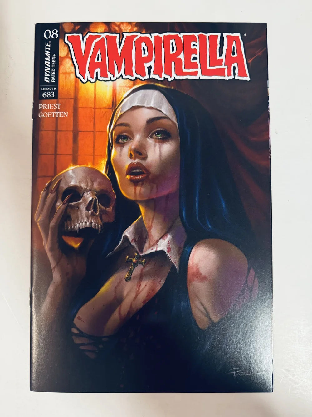 VAMPIRELLA #8 Vol 7 NM Lucio Parrillo Cover