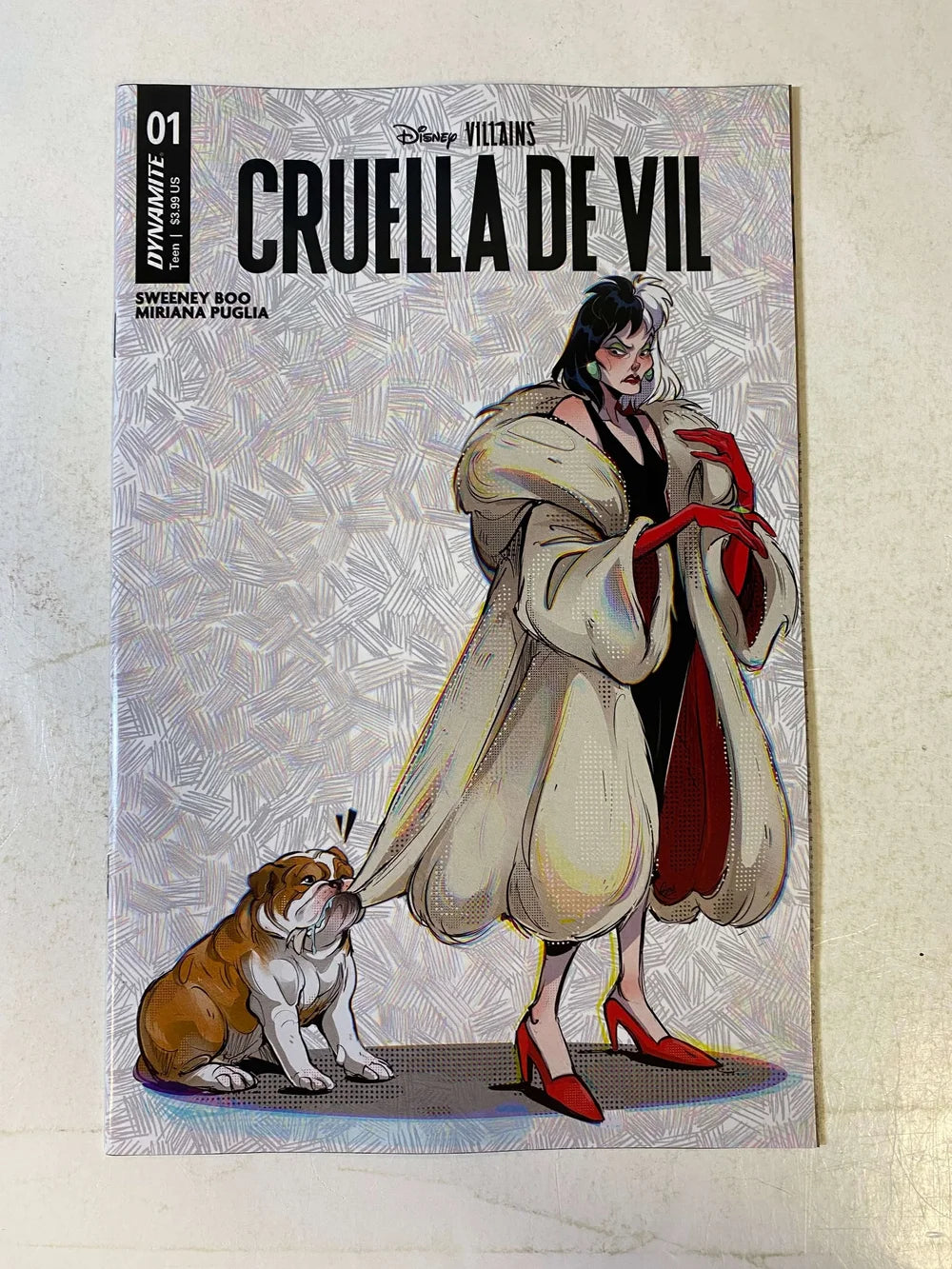 DISNEY VILLAINS : CRUELLA DE VIL #1 NM Lusky C Variant