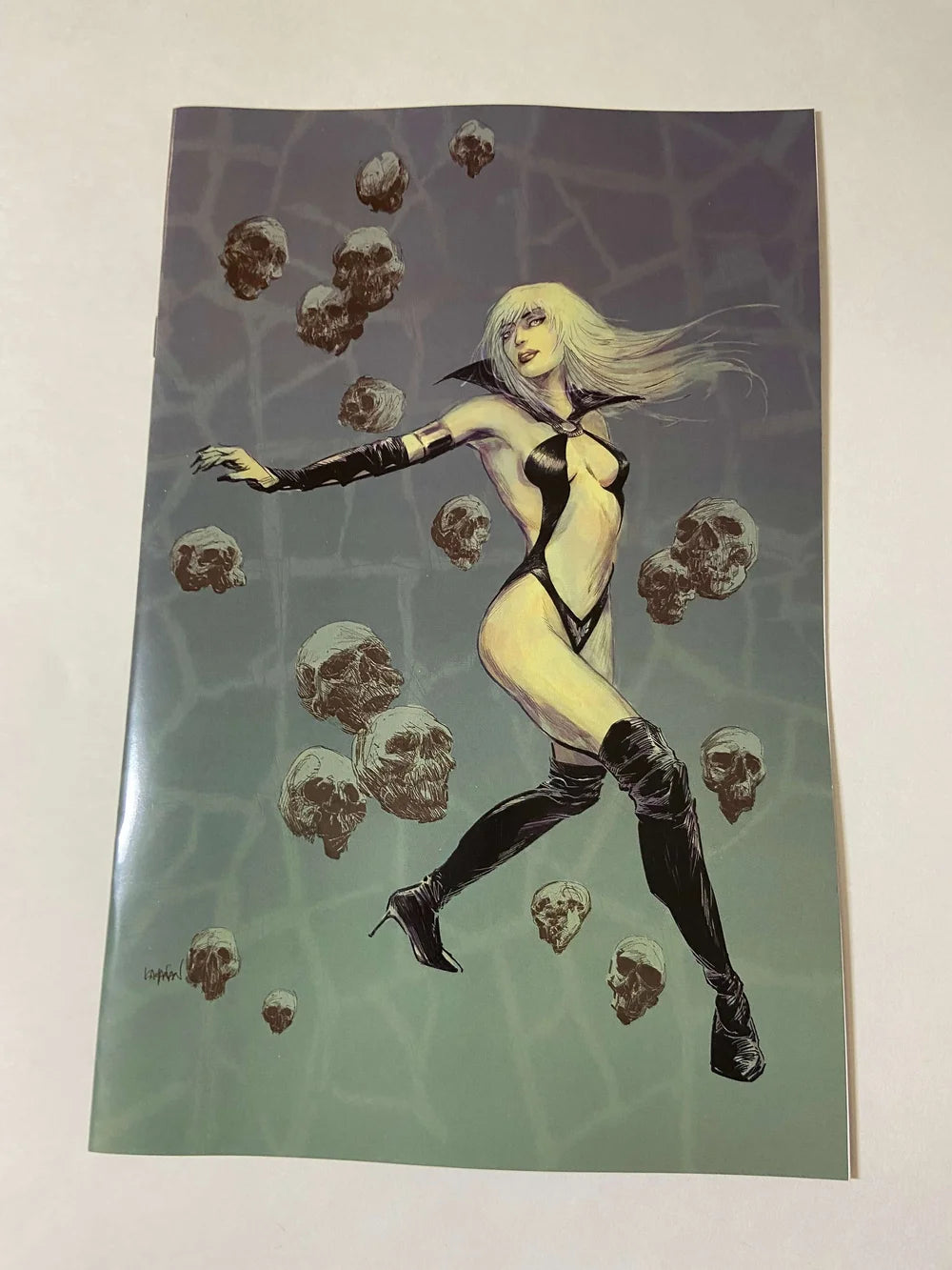 DRACULINA #1 NM 1:20 Virgin Kayanan Variant