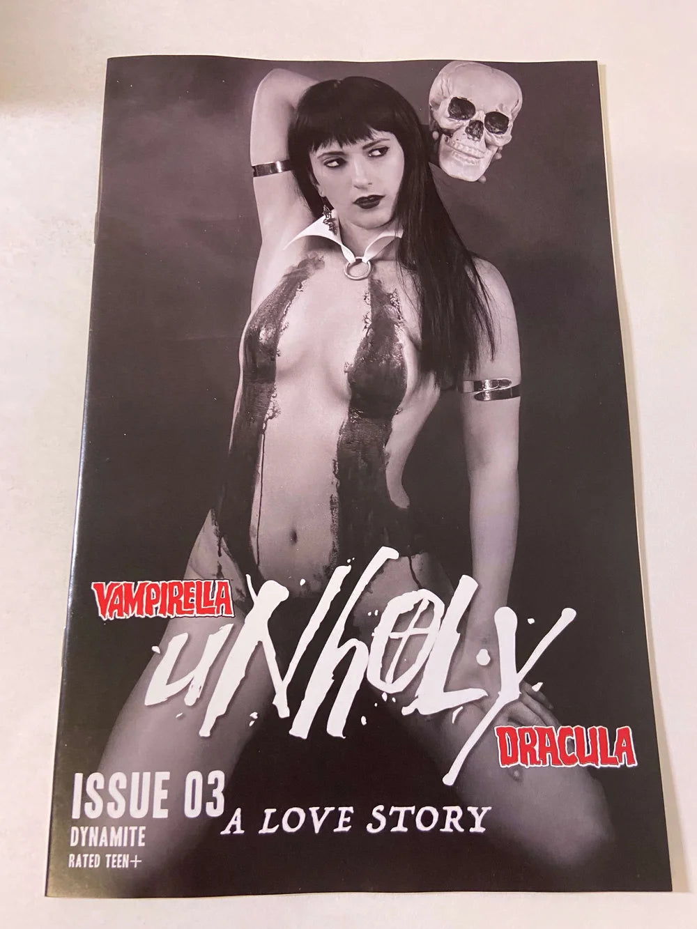 VAMPIRELLA DRACULA UNHOLY #3 NM 1:15 B/W Cosplay Variant