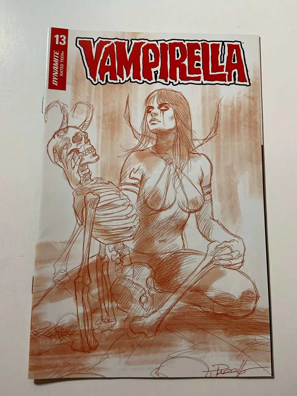 VAMPIRELLA #12 Vol 5 1:15 Sketch Lucio Parrillo Variant
