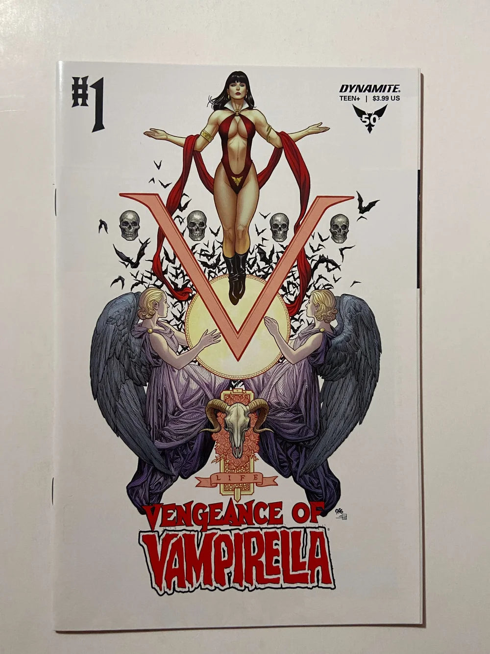 VENGEANCE OF VAMPIRELLA #1 NM Frank Cho B Variant