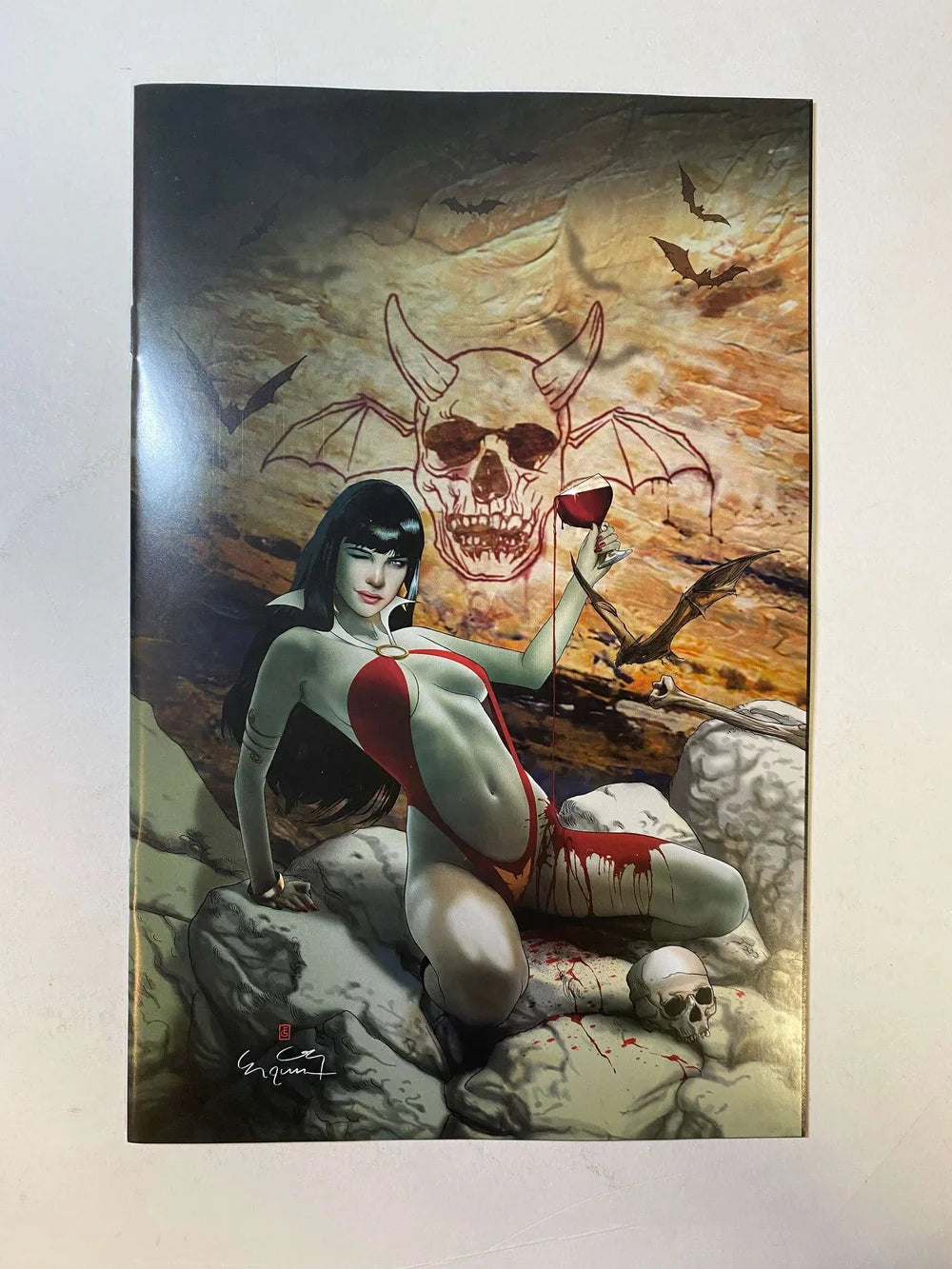 VAMPIRELLA #667 NM 1:15 Virgin Gunduz Variant