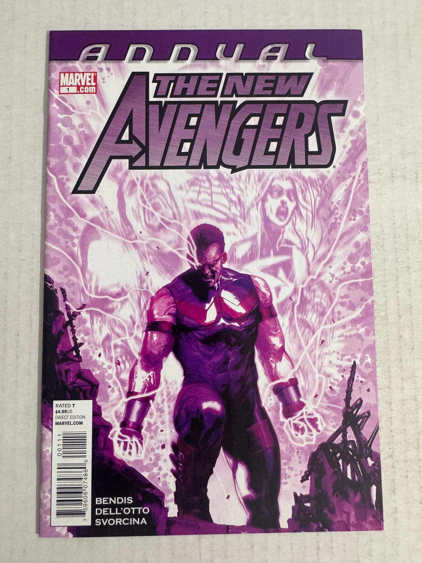 NEW AVENGERS ANNUAL #1 2011 NM- Gabriele Dell'Otto Cover