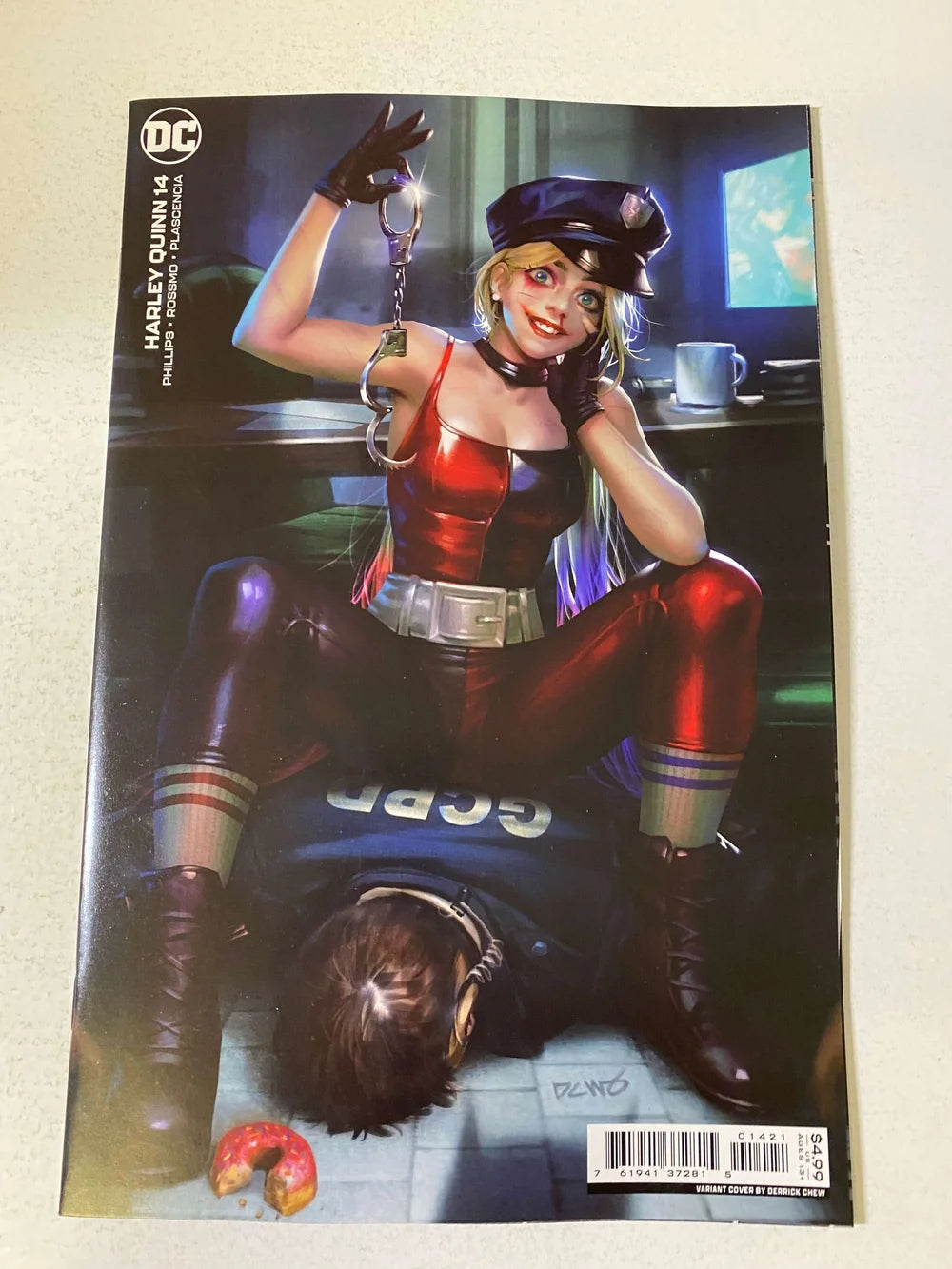 HARLEY QUINN #14 Vol 4 NM Derrick Chew Variant