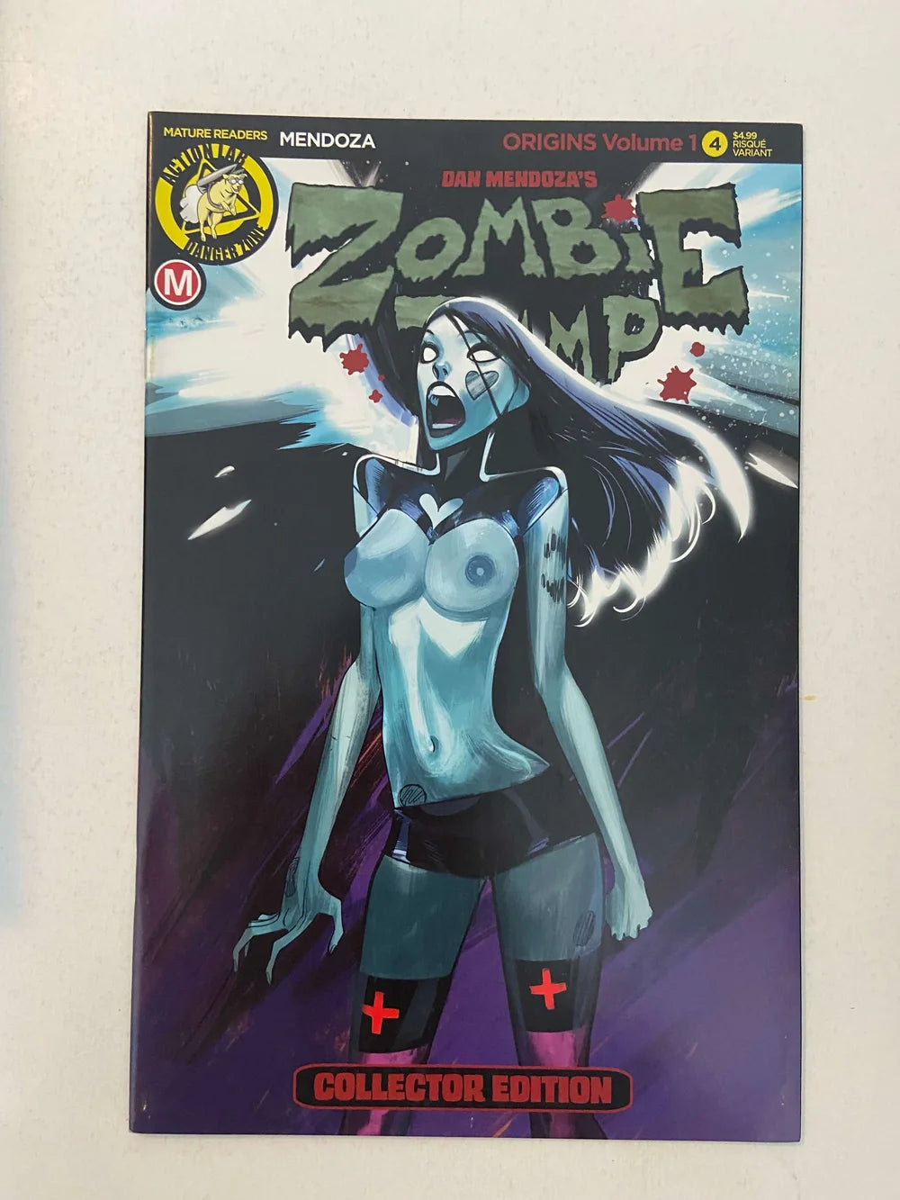 ZOMBIE TRAMP Origins #4 NM- Risque Variant