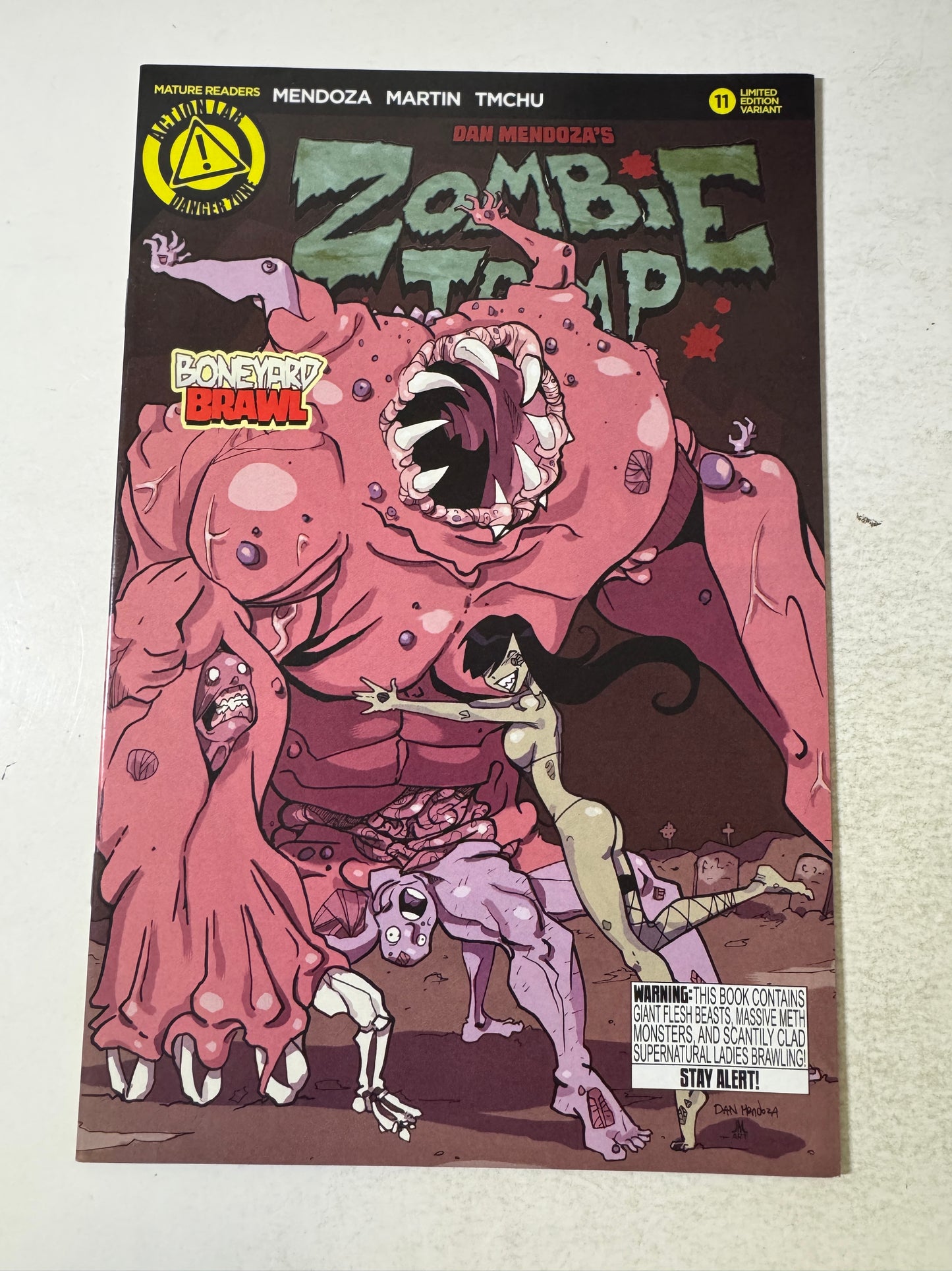 ZOMBIE TRAMP #11 NM- Dan Mendoza Variant LTD 2000
