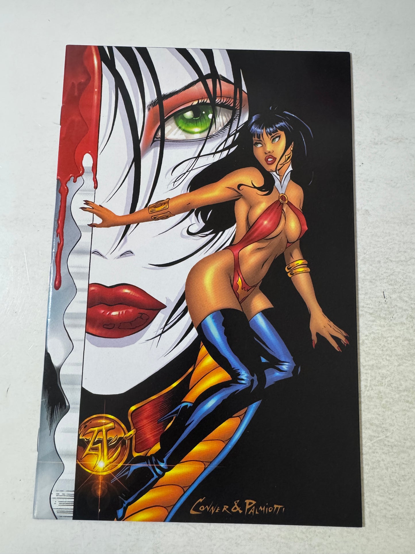 VAMPIRELLA Monthly #7 NM- Amanda Conner Variant (Harris)