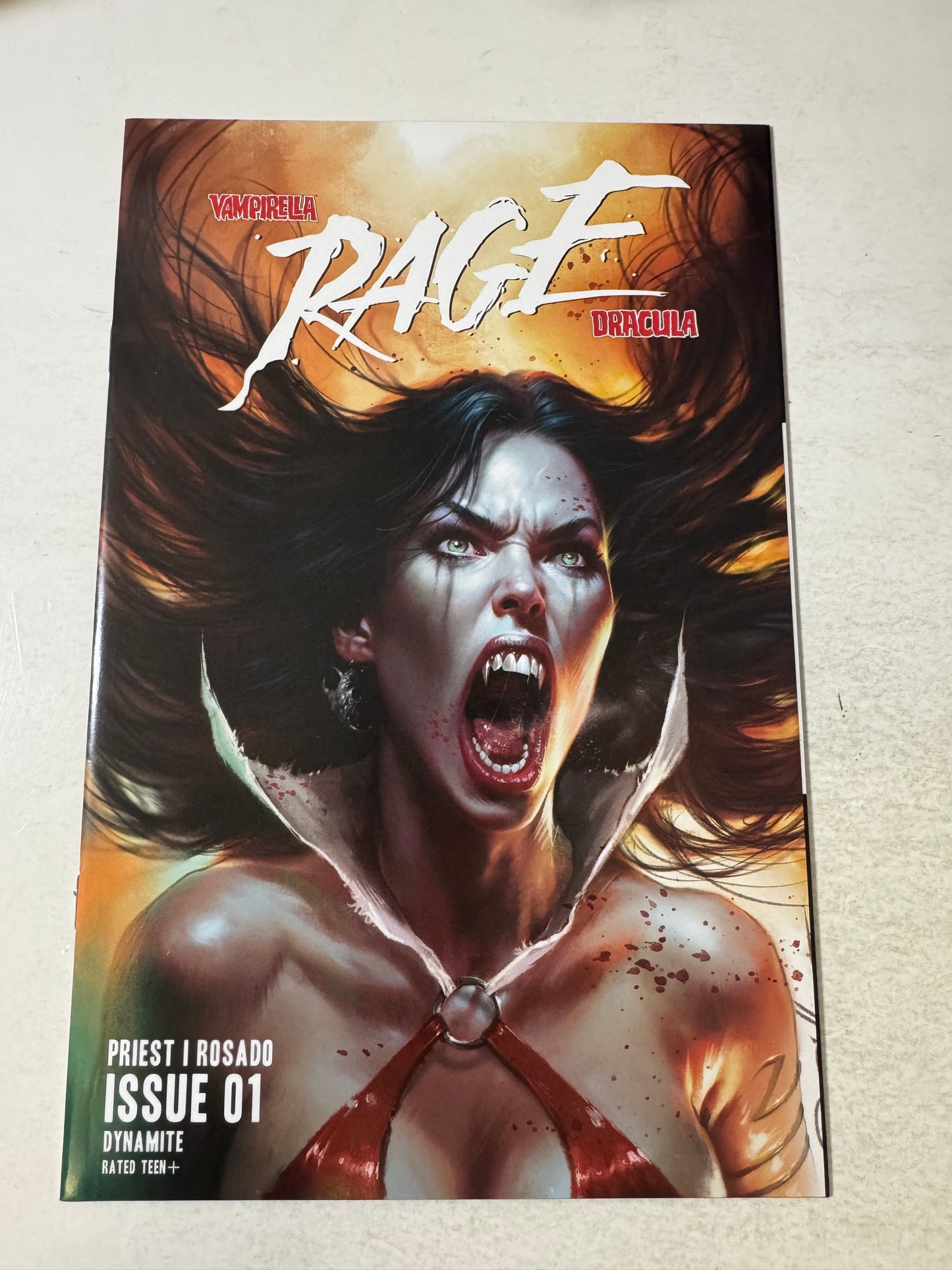 VAMPIRELLA DRACULA RAGE #1 NM Lucio Parrillo Cover