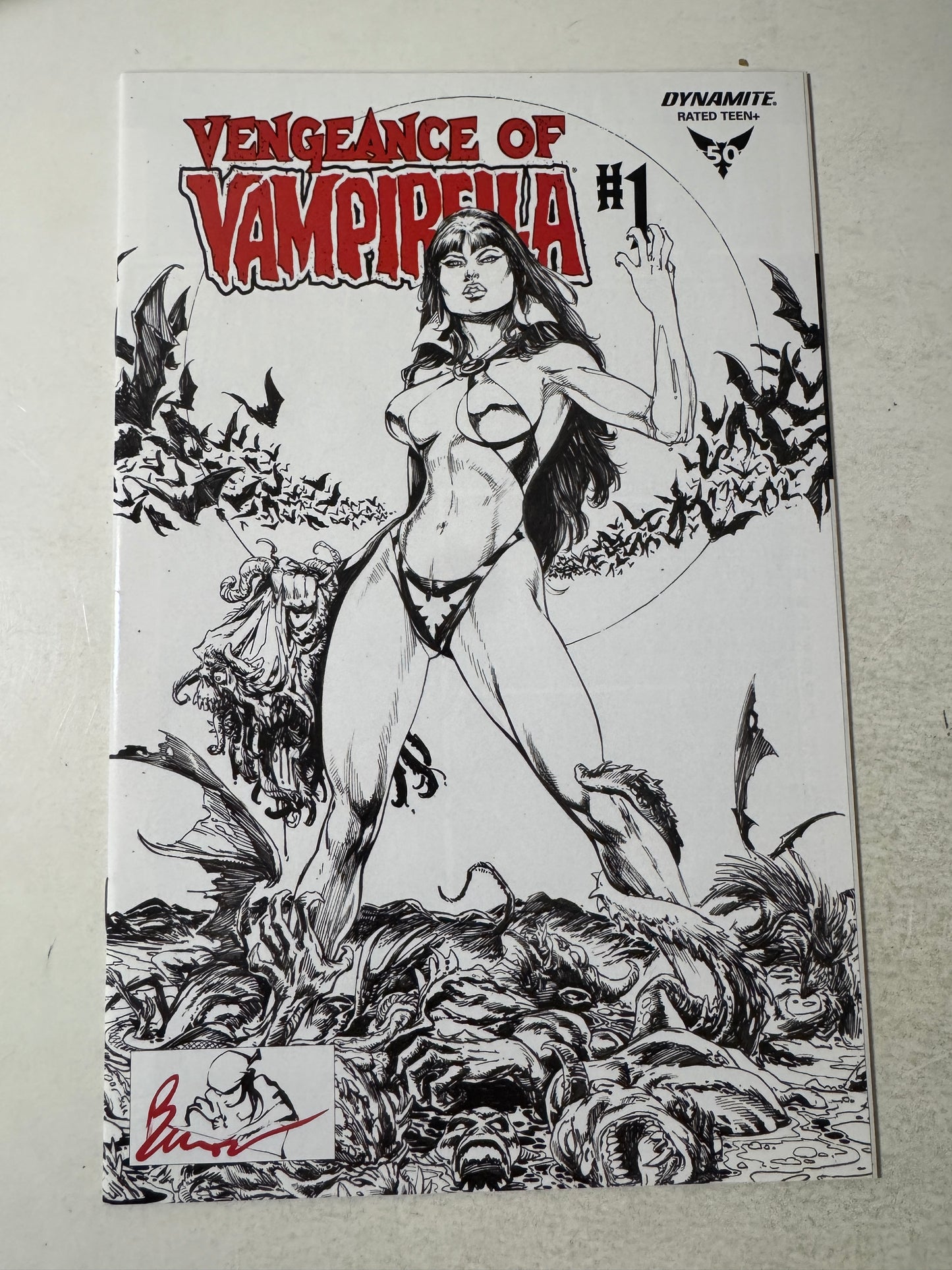 VENGEANCE OF VAMPIRELLA #1 NM- Buzz B/W Artist Exclusive Variant