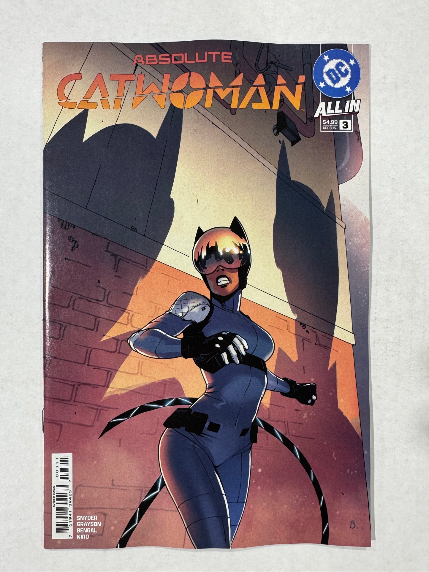 ABSOLUTE CATWOMAN #3 NM