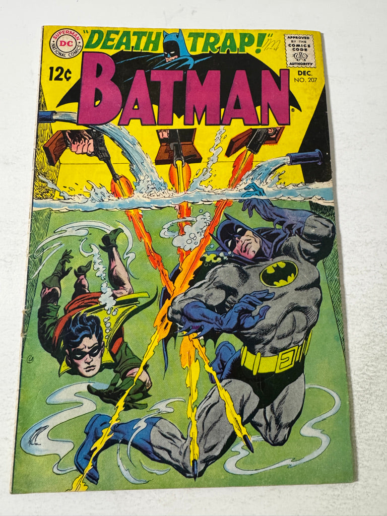 BATMAN #207 VG