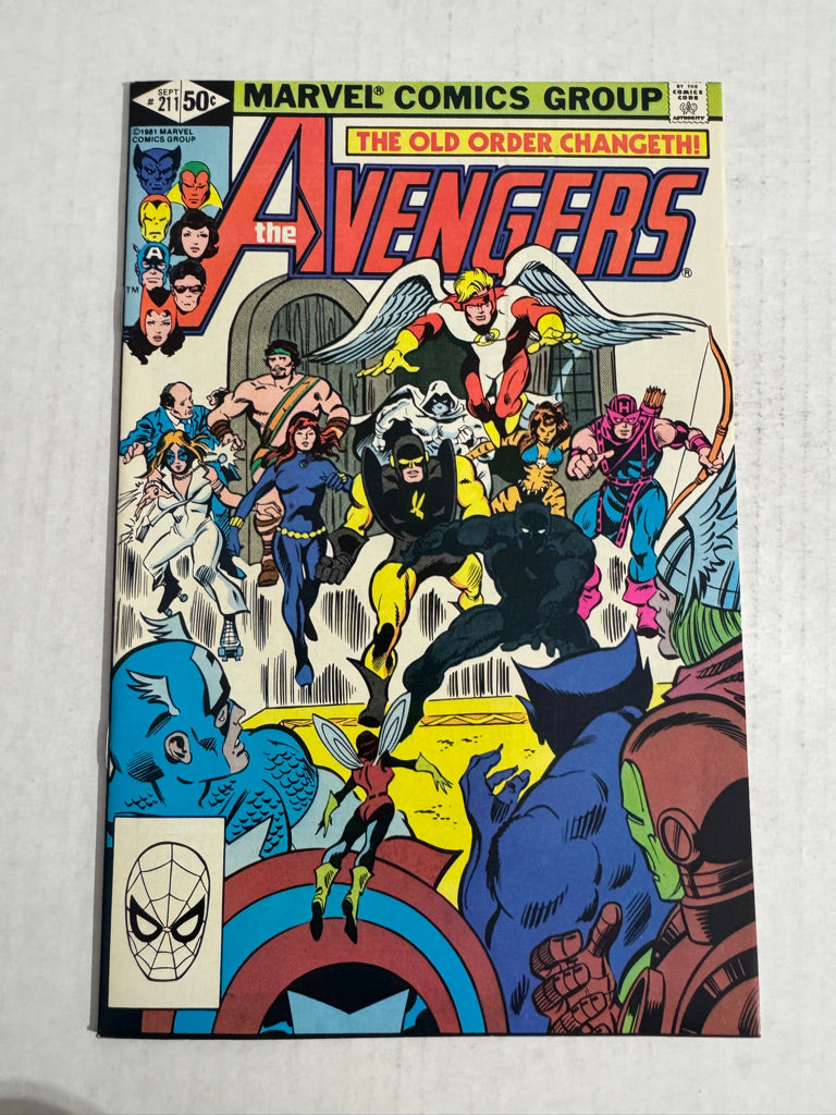 AVENGERS #211 NM-
