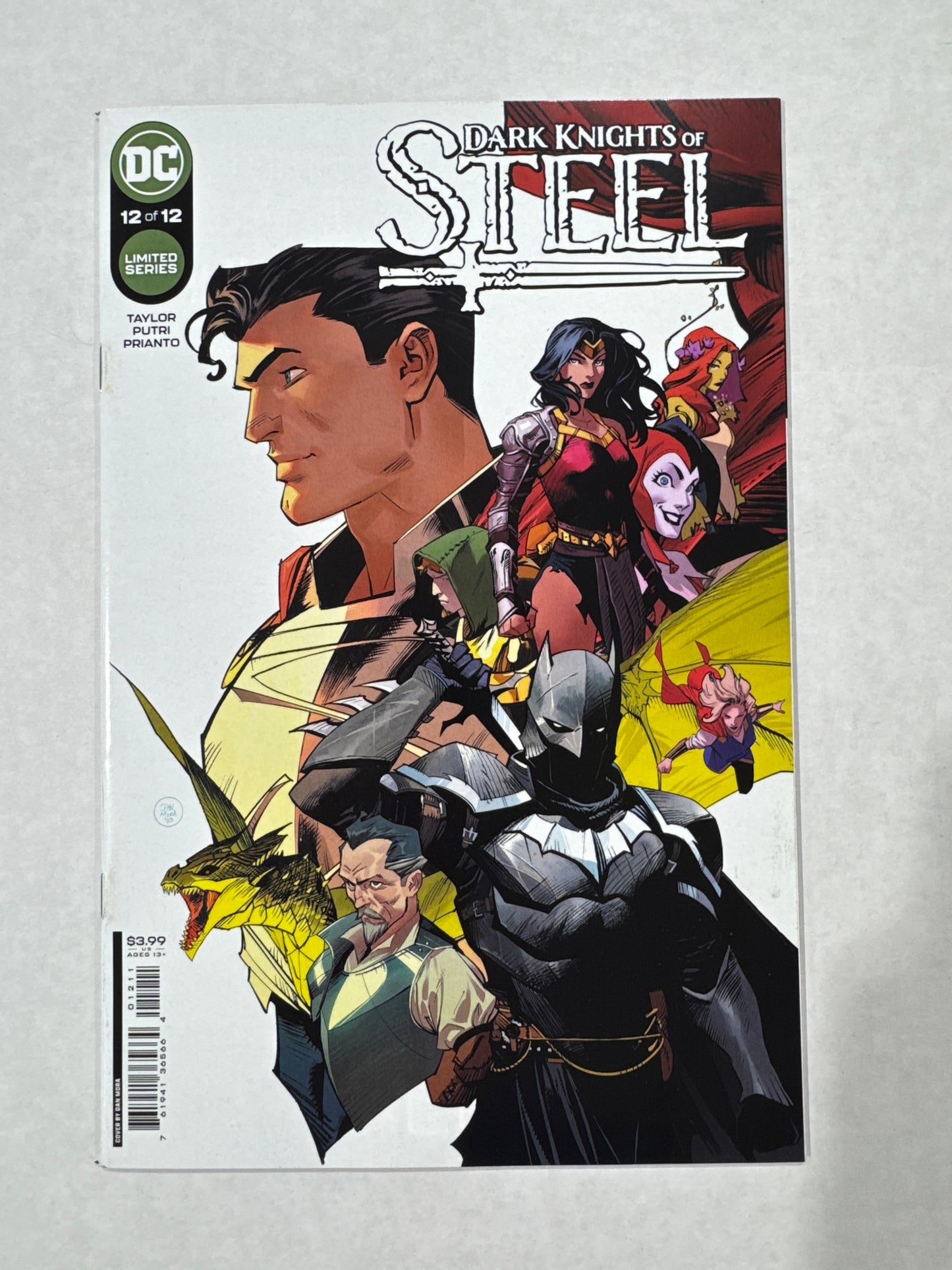 DARK KNIGHTS OF STEEL #12 NM Dan Mora Cover