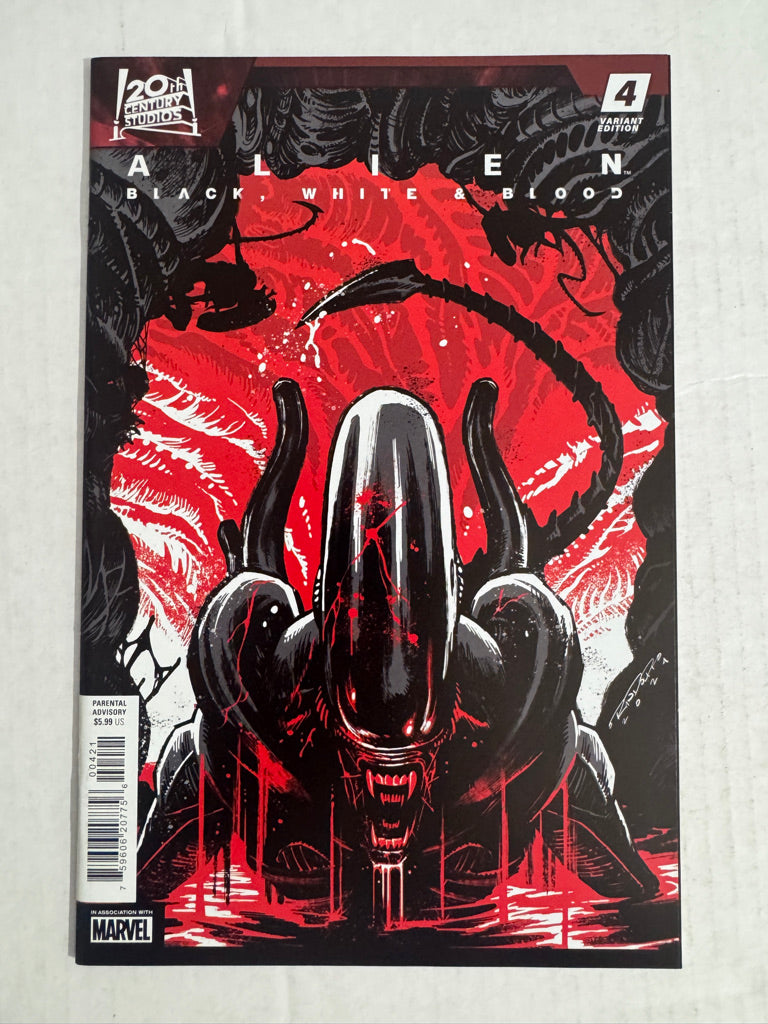 ALIEN BLACK WHITE & BLOOD #4 NM Randolph Variant