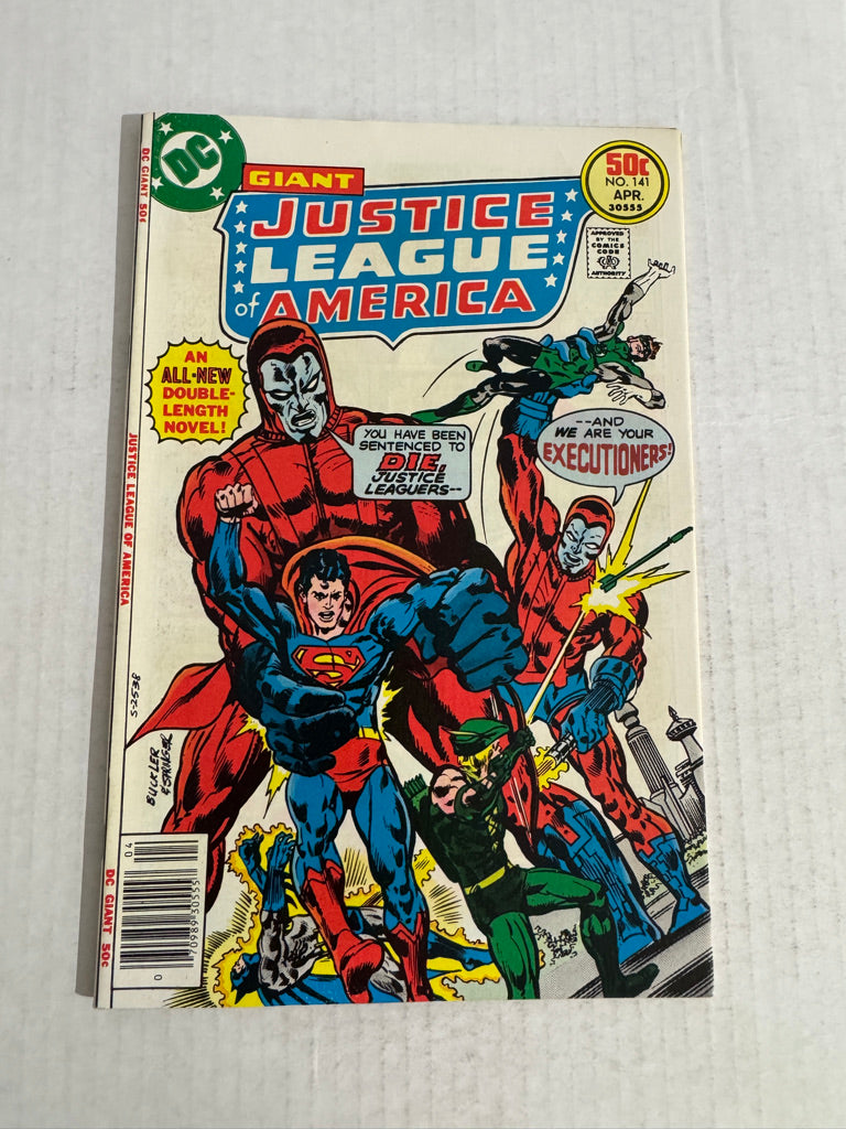 JUSTICE LEAGUE OF AMERICA #141 VF 1ST APPEARANCE