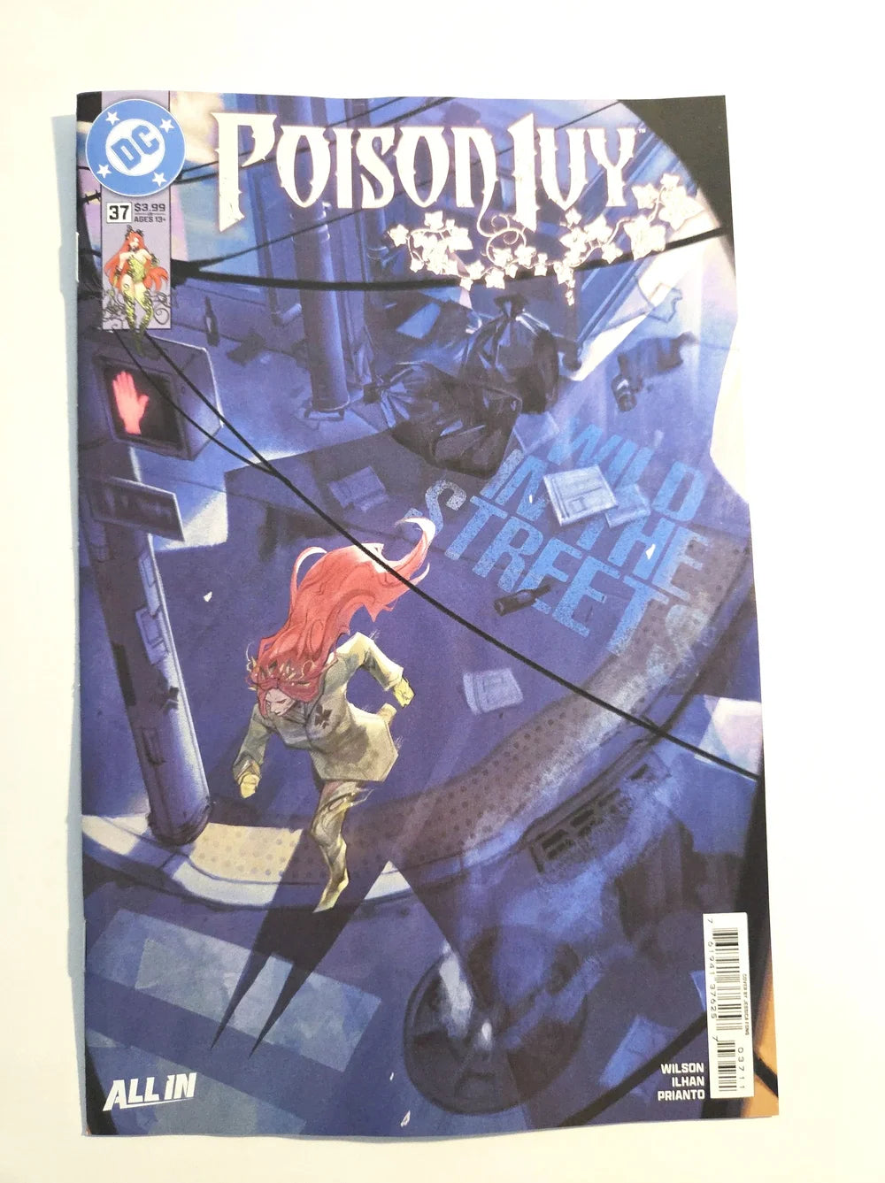 POISON IVY #37 NM