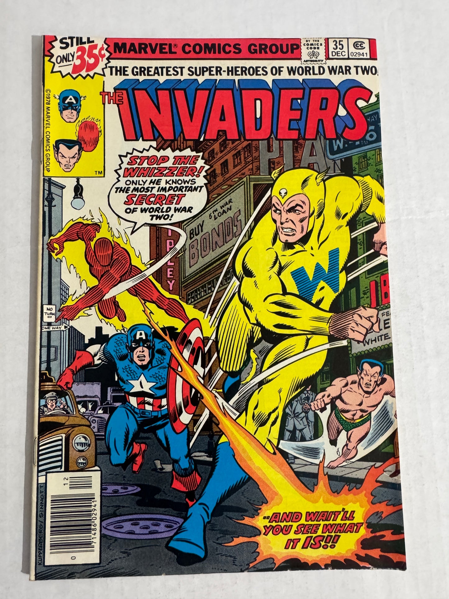 INVADERS #35 FN/VF
