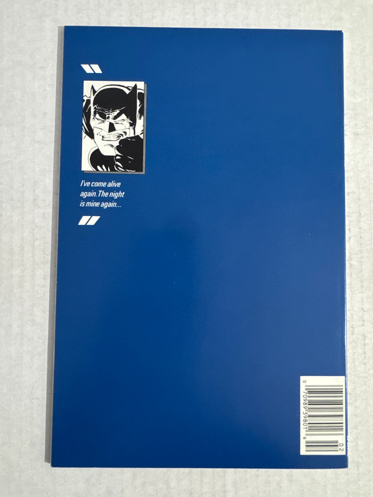 BATMAN THE DARK KNIGHT RETURNS #2 NM- Frank Miler Cover NEWSSTAND