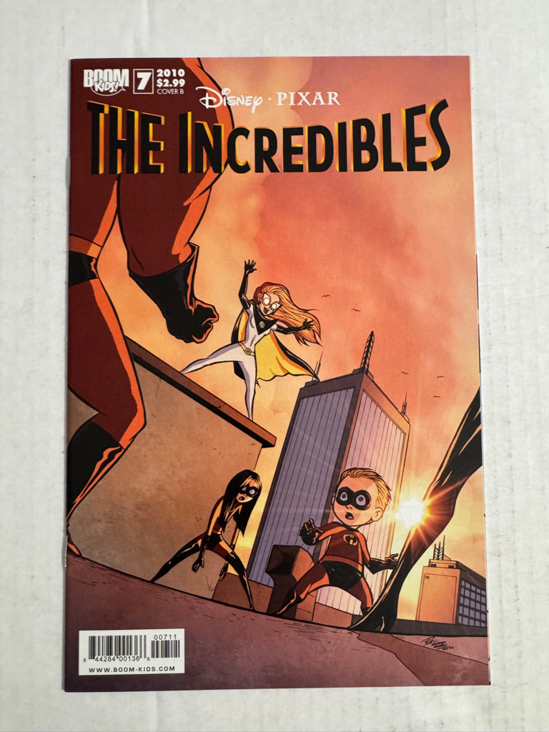 THE INCREDIBLES #7 NM- B Variant