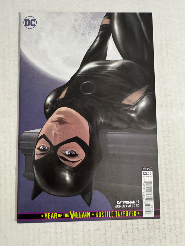 CATWOMAN #17 Vol 5 NM- Varanda Variant