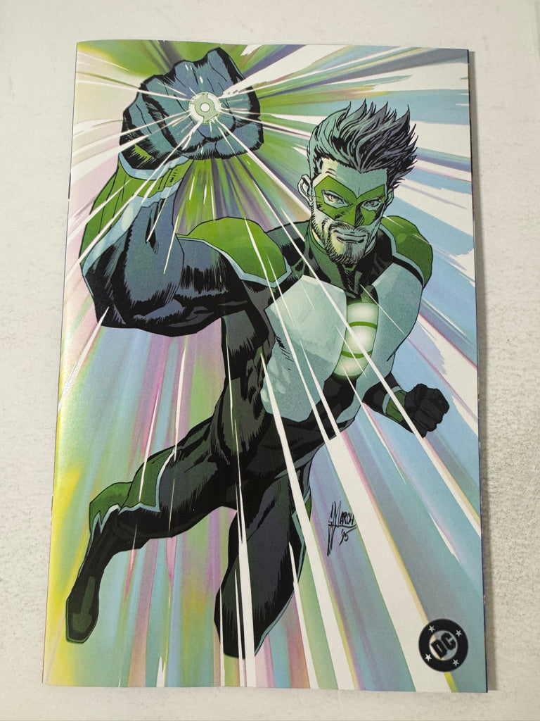 GREEN LANTERN #33 / #600 Vol 9 NM Glow in The Dark Guillem March Variant