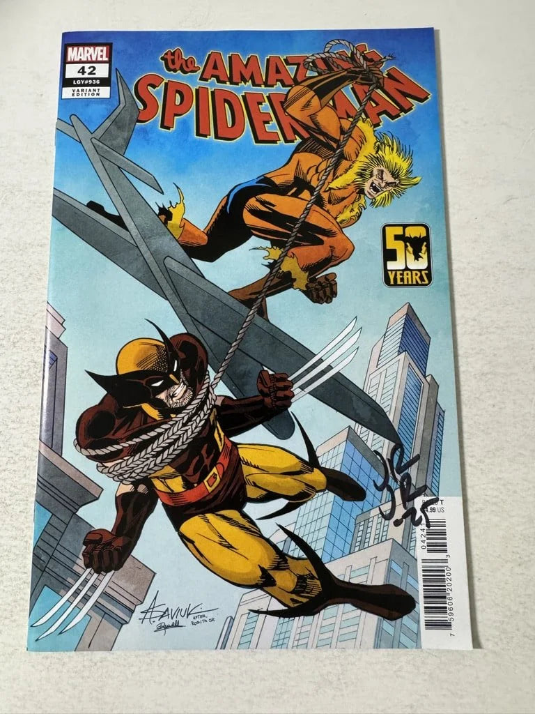 AMAZING SPIDER-MAN #42 Vol 6 NM Saviuk Variant SIGNED